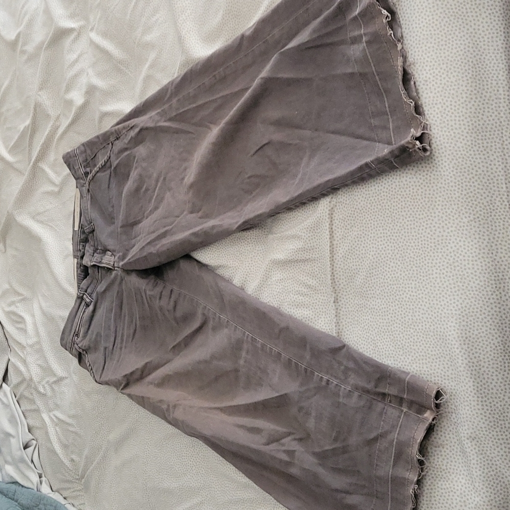 Capri pants